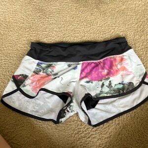 Lululemon shorts!